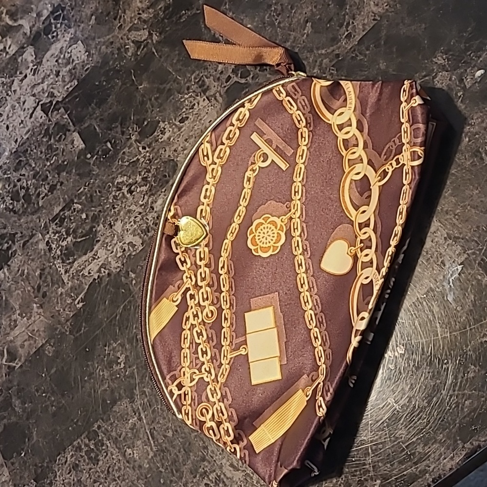 New! Estee Lauder luxurious brown pendants charms cosmetics makeup travel bag